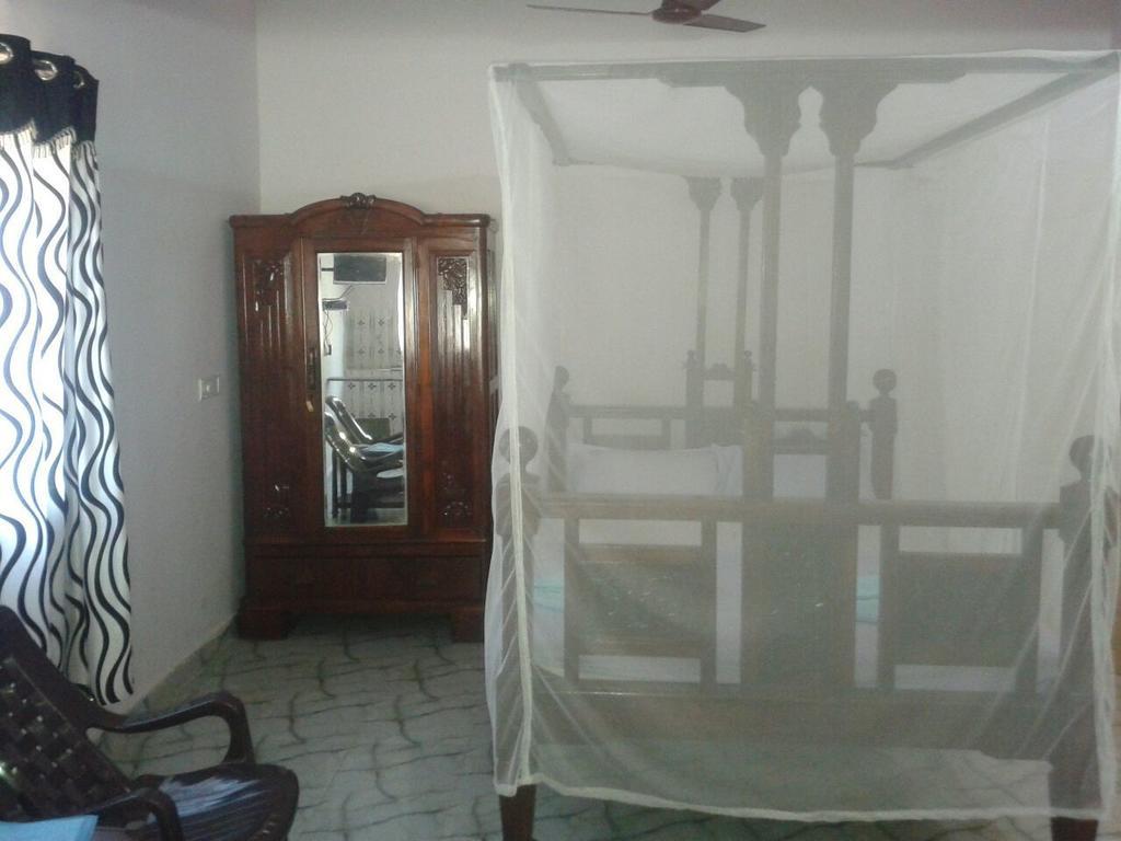 Casa Almeida Guest House Кандолим Номер фото